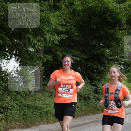 15.06.2025 - REWE Women's Run Jannik Wohlers http://msf.ph/oto/7974017 15.06.2025 10:08:42 Laufen 5229, 5524 meine-sportfotos.de