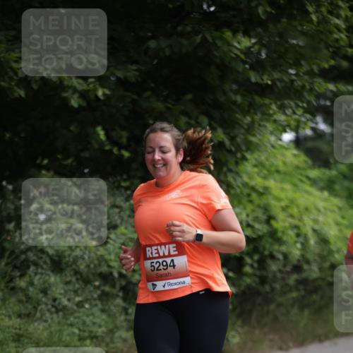 15.06.2025 - REWE Women's Run Jannik Wohlers http://msf.ph/oto/7974067 15.06.2025 10:08:44 Laufen 5294 meine-sportfotos.de
