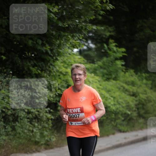15.06.2025 - REWE Women's Run Jannik Wohlers http://msf.ph/oto/7974094 15.06.2025 10:08:45 Laufen 5007 meine-sportfotos.de