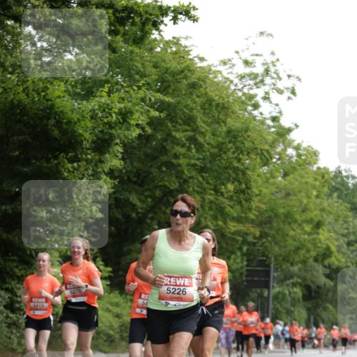 15.06.2025 - REWE Women's Run Jannik Wohlers http://msf.ph/oto/7974150 15.06.2025 10:08:50 Laufen 5419, 235, 5226 meine-sportfotos.de