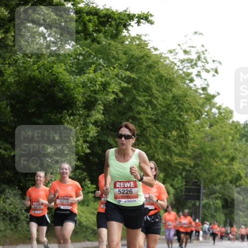 15.06.2025 - REWE Women's Run Jannik Wohlers http://msf.ph/oto/7974166 15.06.2025 10:08:51 Laufen 5226 meine-sportfotos.de
