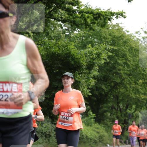15.06.2025 - REWE Women's Run Jannik Wohlers http://msf.ph/oto/7974176 15.06.2025 10:08:52 Laufen 22, 5448 meine-sportfotos.de