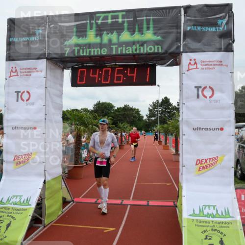 15.06.2025 - 7 Türme Triathlon Michael Strokosch http://msf.ph/oto/7974217 15.06.2025 14:06:40 Ziel 311, 1074 meine-sportfotos.de