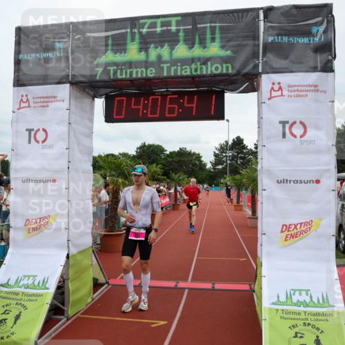 15.06.2025 - 7 Türme Triathlon Michael Strokosch http://msf.ph/oto/7974224 15.06.2025 14:06:41 Ziel 311, 807, 1074 meine-sportfotos.de