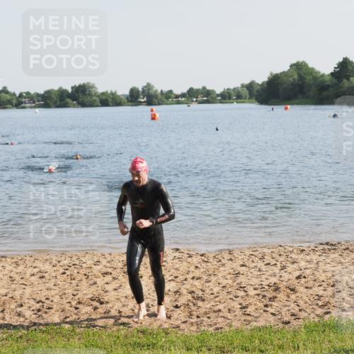 21.06.2025 - 27. Vierlanden-Triathlon MichiJ http://msf.ph/oto/7974256 15.06.2026 08:39:18 Schwimmen 120, 132, 165 meine-sportfotos.de