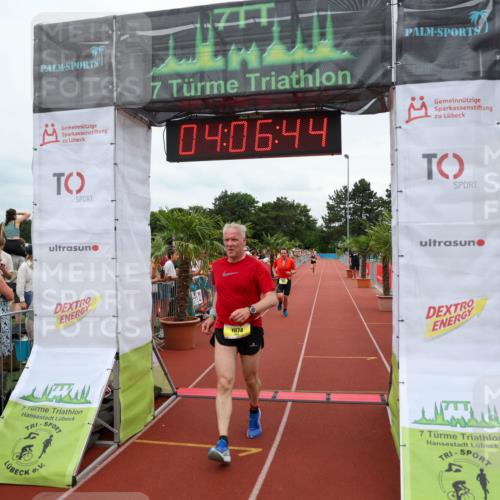 15.06.2025 - 7 Türme Triathlon Michael Strokosch http://msf.ph/oto/7974257 15.06.2025 14:06:44 Ziel 311, 807, 1074 meine-sportfotos.de