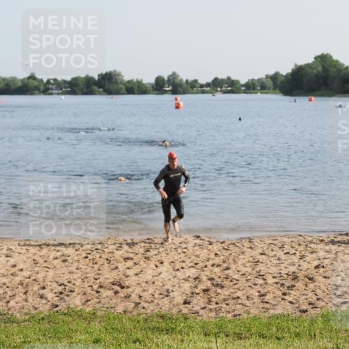 21.06.2025 - 27. Vierlanden-Triathlon MichiJ http://msf.ph/oto/7974369 15.06.2026 08:39:42 Schwimmen 59, 168 meine-sportfotos.de