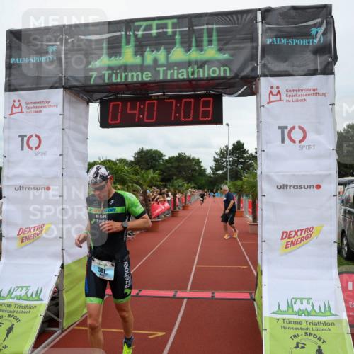 15.06.2025 - 7 Türme Triathlon Michael Strokosch http://msf.ph/oto/7974395 15.06.2025 14:07:08 Ziel 501 meine-sportfotos.de