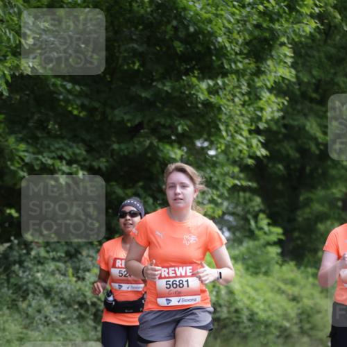 15.06.2025 - REWE Women's Run Jannik Wohlers http://msf.ph/oto/7974466 15.06.2025 10:09:13 Laufen 52, 5681 meine-sportfotos.de