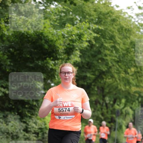 15.06.2025 - REWE Women's Run Jannik Wohlers http://msf.ph/oto/7974494 15.06.2025 10:09:15 Laufen 5574 meine-sportfotos.de