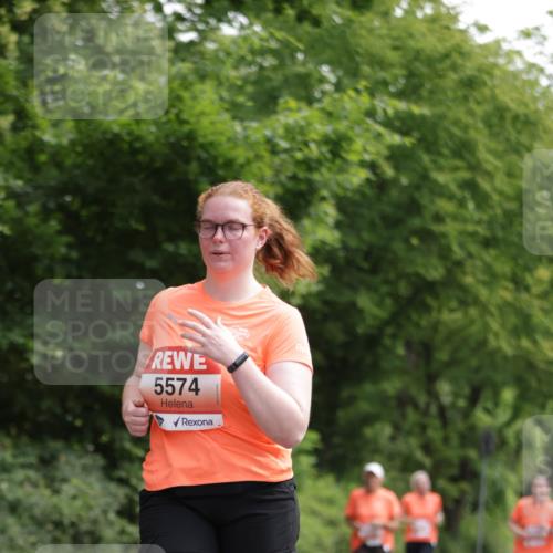 15.06.2025 - REWE Women's Run Jannik Wohlers http://msf.ph/oto/7974525 15.06.2025 10:09:15 Laufen 5574 meine-sportfotos.de