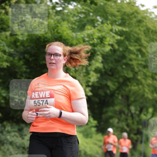15.06.2025 - REWE Women's Run Jannik Wohlers http://msf.ph/oto/7974542 15.06.2025 10:09:16 Laufen 5574 meine-sportfotos.de