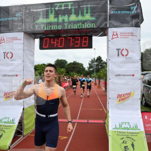 15.06.2025 - 7 Türme Triathlon Michael Strokosch http://msf.ph/oto/7974555 15.06.2025 14:07:38 Ziel 884, 927, 1054, 1055, 1091, 1197 meine-sportfotos.de