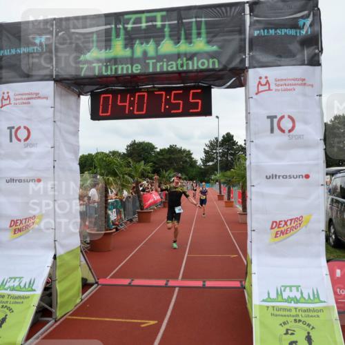 15.06.2025 - 7 Türme Triathlon Michael Strokosch http://msf.ph/oto/7974648 15.06.2025 14:07:54 Ziel 490, 565, 624, 853, 933 meine-sportfotos.de