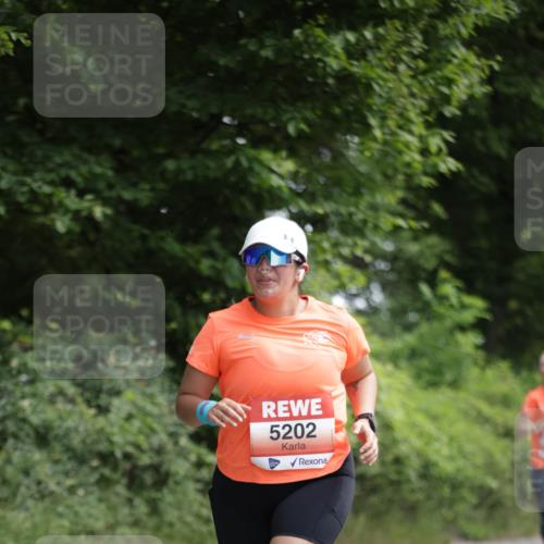 15.06.2025 - REWE Women's Run Jannik Wohlers http://msf.ph/oto/7974653 15.06.2025 10:09:28 Laufen 5202 meine-sportfotos.de