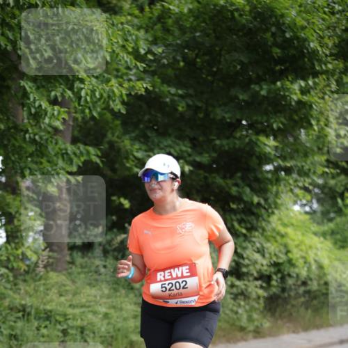 15.06.2025 - REWE Women's Run Jannik Wohlers http://msf.ph/oto/7974672 15.06.2025 10:09:29 Laufen 5202 meine-sportfotos.de