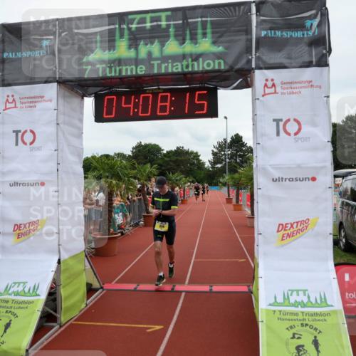 15.06.2025 - 7 Türme Triathlon Michael Strokosch http://msf.ph/oto/7974762 15.06.2025 14:08:15 Ziel 899 meine-sportfotos.de
