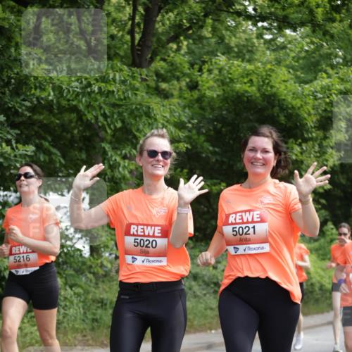 15.06.2025 - REWE Women's Run Jannik Wohlers http://msf.ph/oto/7974807 15.06.2025 10:09:39 Laufen 5020, 5021, 5216 meine-sportfotos.de