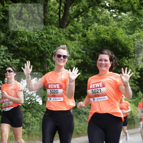 15.06.2025 - REWE Women's Run Jannik Wohlers http://msf.ph/oto/7974816 15.06.2025 10:09:39 Laufen 5216, 5020, 5021 meine-sportfotos.de