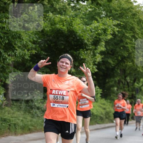 15.06.2025 - REWE Women's Run Jannik Wohlers http://msf.ph/oto/7974851 15.06.2025 10:09:40 Laufen 5518, 5184 meine-sportfotos.de