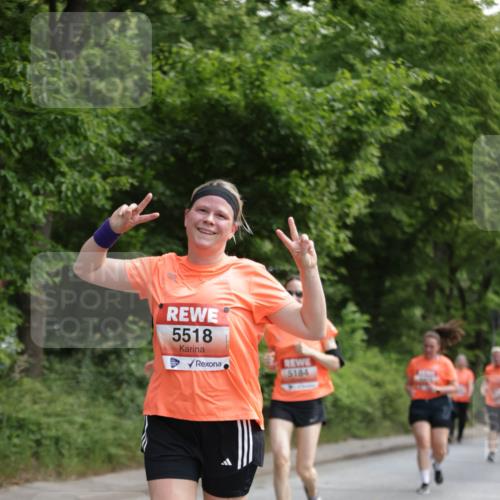 15.06.2025 - REWE Women's Run Jannik Wohlers http://msf.ph/oto/7974854 15.06.2025 10:09:40 Laufen 5518, 5184 meine-sportfotos.de