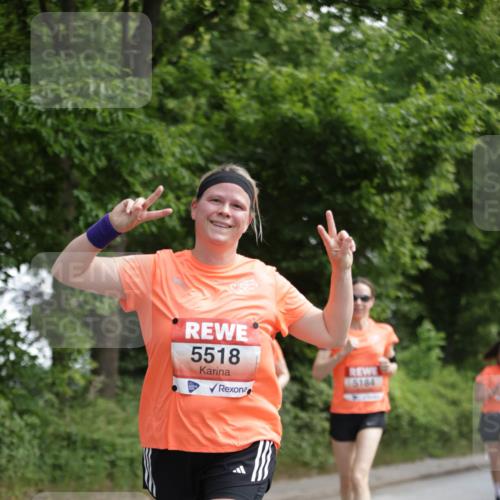 15.06.2025 - REWE Women's Run Jannik Wohlers http://msf.ph/oto/7974869 15.06.2025 10:09:40 Laufen 5518, 15184 meine-sportfotos.de