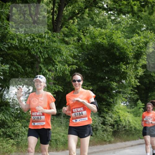 15.06.2025 - REWE Women's Run Jannik Wohlers http://msf.ph/oto/7974901 15.06.2025 10:09:42 Laufen 5183, 5184, 542 meine-sportfotos.de