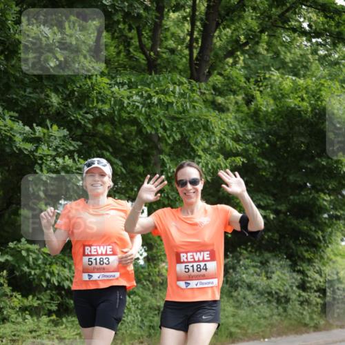 15.06.2025 - REWE Women's Run Jannik Wohlers http://msf.ph/oto/7974934 15.06.2025 10:09:42 Laufen 5183, 5184 meine-sportfotos.de