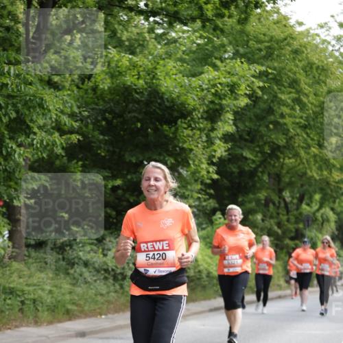 15.06.2025 - REWE Women's Run Jannik Wohlers http://msf.ph/oto/7974950 15.06.2025 10:09:45 Laufen 5420, 5321 meine-sportfotos.de