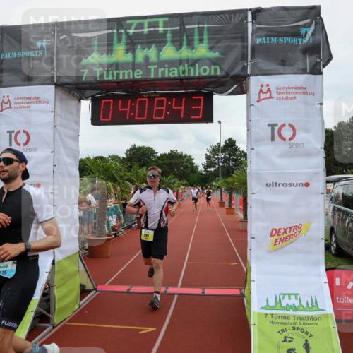 15.06.2025 - 7 Türme Triathlon Michael Strokosch http://msf.ph/oto/7974955 15.06.2025 14:08:43 Ziel 325, 375, 627, 889, 895 meine-sportfotos.de