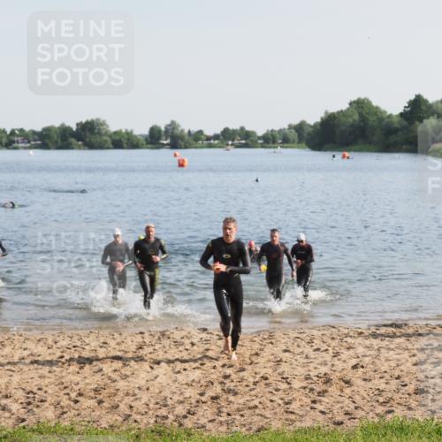 21.06.2025 - 27. Vierlanden-Triathlon MichiJ http://msf.ph/oto/7975046 15.06.2026 08:41:03 Schwimmen 99, 109, 114, 129, 147 meine-sportfotos.de