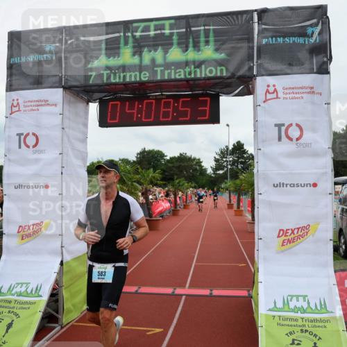 15.06.2025 - 7 Türme Triathlon Michael Strokosch http://msf.ph/oto/7975050 15.06.2025 14:08:52 Ziel 583, 627, 889 meine-sportfotos.de