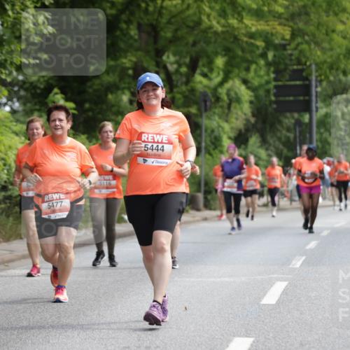 15.06.2025 - REWE Women's Run Jannik Wohlers http://msf.ph/oto/7975078 15.06.2025 10:09:54 Laufen 5116, 5477, 5444 meine-sportfotos.de
