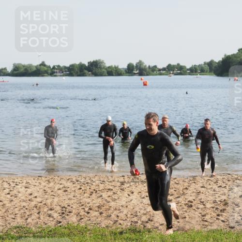 21.06.2025 - 27. Vierlanden-Triathlon MichiJ http://msf.ph/oto/7975091 15.06.2026 08:41:04 Schwimmen 99, 109, 114, 129, 147 meine-sportfotos.de
