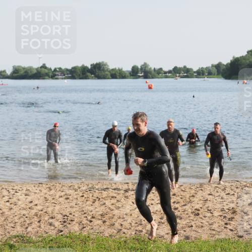 21.06.2025 - 27. Vierlanden-Triathlon MichiJ http://msf.ph/oto/7975097 15.06.2026 08:41:04 Schwimmen 99, 109, 114, 129, 147 meine-sportfotos.de