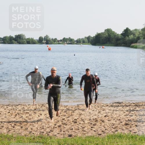 21.06.2025 - 27. Vierlanden-Triathlon MichiJ http://msf.ph/oto/7975132 15.06.2026 08:41:06 Schwimmen 99, 109, 114, 129, 138, 147, 176 meine-sportfotos.de