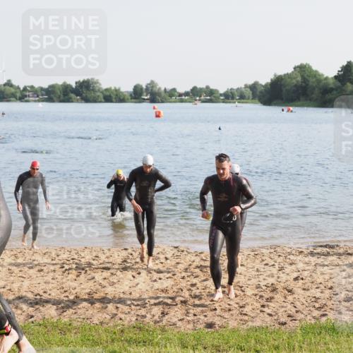 21.06.2025 - 27. Vierlanden-Triathlon MichiJ http://msf.ph/oto/7975175 15.06.2026 08:41:08 Schwimmen 22, 99, 109, 114, 129, 138, 147, 176 meine-sportfotos.de