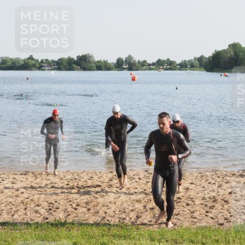 21.06.2025 - 27. Vierlanden-Triathlon MichiJ http://msf.ph/oto/7975180 15.06.2026 08:41:09 Schwimmen 22, 99, 109, 129, 138, 147, 176 meine-sportfotos.de