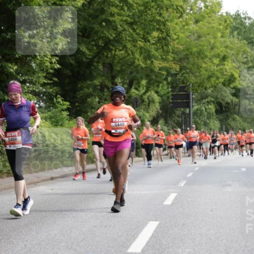 15.06.2025 - REWE Women's Run Jannik Wohlers http://msf.ph/oto/7975211 15.06.2025 10:10:02 Laufen 5468, 5388, 5440 meine-sportfotos.de