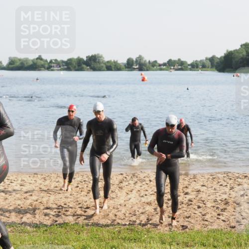 21.06.2025 - 27. Vierlanden-Triathlon MichiJ http://msf.ph/oto/7975223 15.06.2026 08:41:10 Schwimmen 22, 99, 109, 111, 129, 138, 147, 176 meine-sportfotos.de