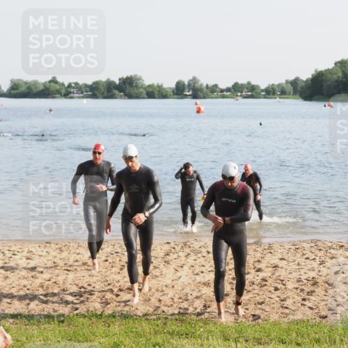 21.06.2025 - 27. Vierlanden-Triathlon MichiJ http://msf.ph/oto/7975228 15.06.2026 08:41:11 Schwimmen 22, 99, 109, 111, 129, 138, 147, 176 meine-sportfotos.de