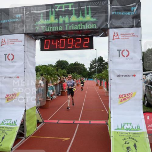 15.06.2025 - 7 Türme Triathlon Michael Strokosch http://msf.ph/oto/7975235 15.06.2025 14:09:22 Ziel 782, 797, 910 meine-sportfotos.de