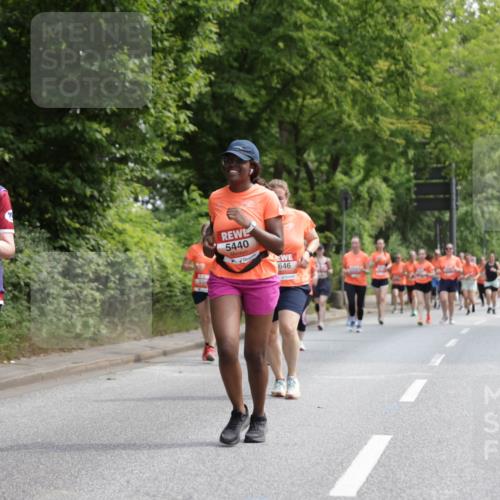 15.06.2025 - REWE Women's Run Jannik Wohlers http://msf.ph/oto/7975239 15.06.2025 10:10:04 Laufen 5468, 630, 35, 5440, 646 meine-sportfotos.de
