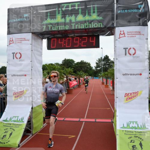 15.06.2025 - 7 Türme Triathlon Michael Strokosch http://msf.ph/oto/7975264 15.06.2025 14:09:23 Ziel 782, 797, 910 meine-sportfotos.de
