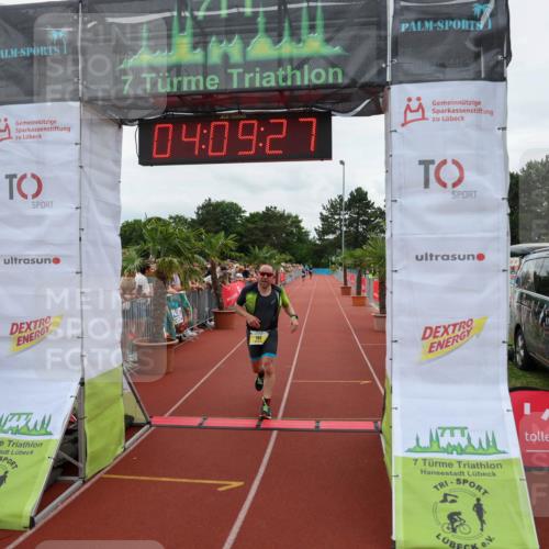 15.06.2025 - 7 Türme Triathlon Michael Strokosch http://msf.ph/oto/7975285 15.06.2025 14:09:27 Ziel 797, 910 meine-sportfotos.de