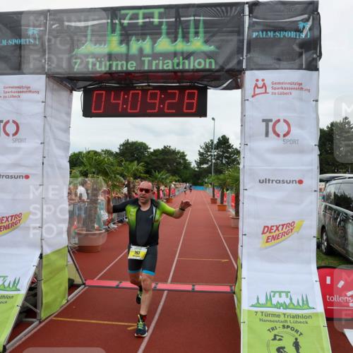 15.06.2025 - 7 Türme Triathlon Michael Strokosch http://msf.ph/oto/7975297 15.06.2025 14:09:27 Ziel 797, 910 meine-sportfotos.de