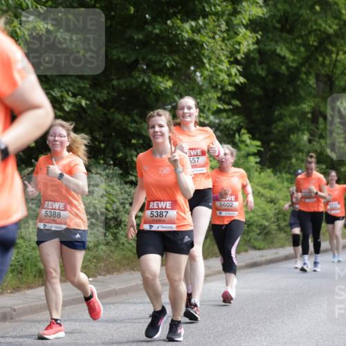 15.06.2025 - REWE Women's Run Jannik Wohlers http://msf.ph/oto/7975302 15.06.2025 10:10:07 Laufen 646, 5388, 557, 5387, 5602 meine-sportfotos.de