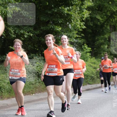 15.06.2025 - REWE Women's Run Jannik Wohlers http://msf.ph/oto/7975318 15.06.2025 10:10:08 Laufen 5388, 5387, 57, 5602 meine-sportfotos.de
