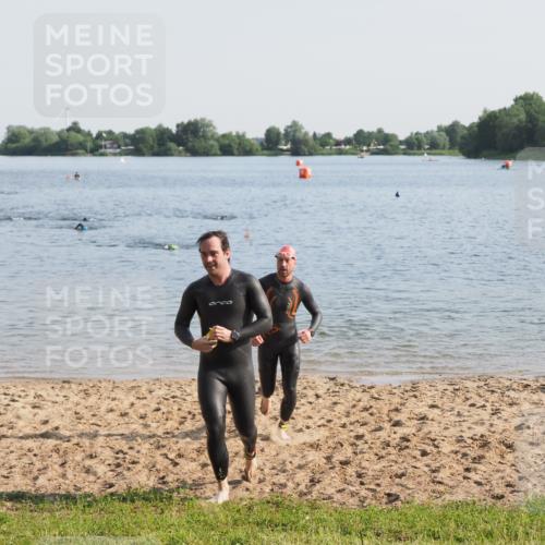 21.06.2025 - 27. Vierlanden-Triathlon MichiJ http://msf.ph/oto/7975343 15.06.2026 08:41:16 Schwimmen 22, 109, 111, 138, 147, 176 meine-sportfotos.de
