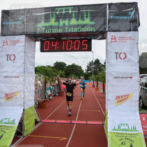 15.06.2025 - 7 Türme Triathlon Michael Strokosch http://msf.ph/oto/7975528 15.06.2025 14:10:05 Ziel 392, 921, 1059 meine-sportfotos.de